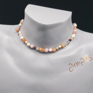 Edelstein Collier Rosé, handgeknüpft, gehäkelter Verschluss